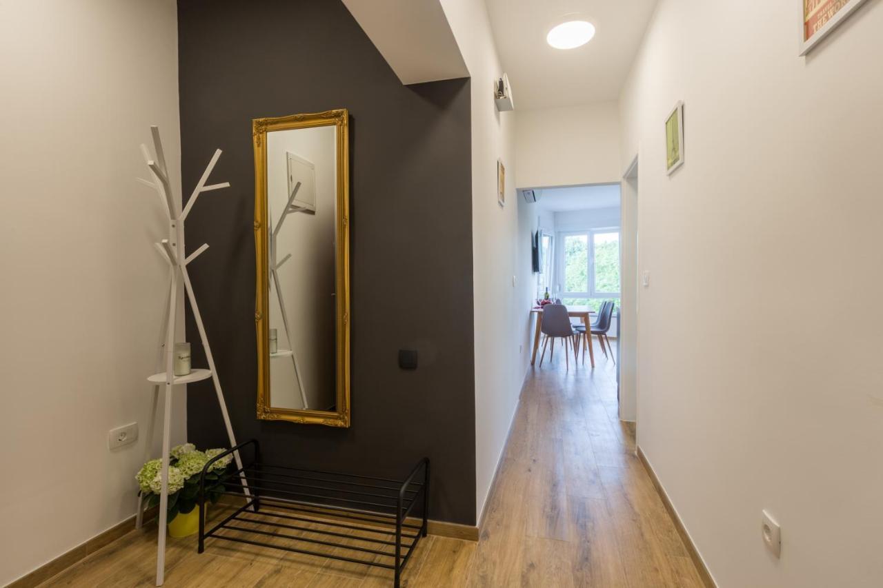 Sylvia Center Apartment プーラ エクステリア 写真