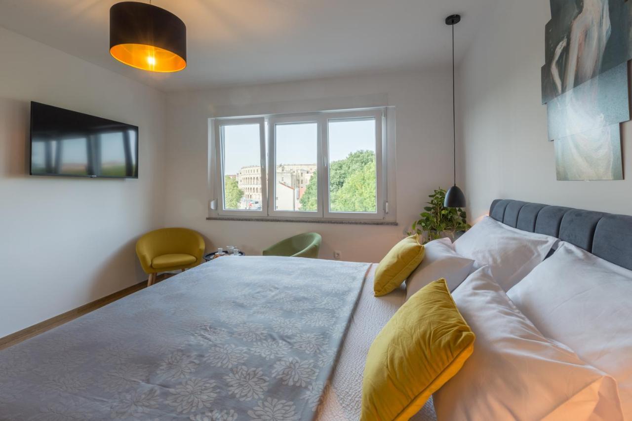Sylvia Center Apartment プーラ エクステリア 写真