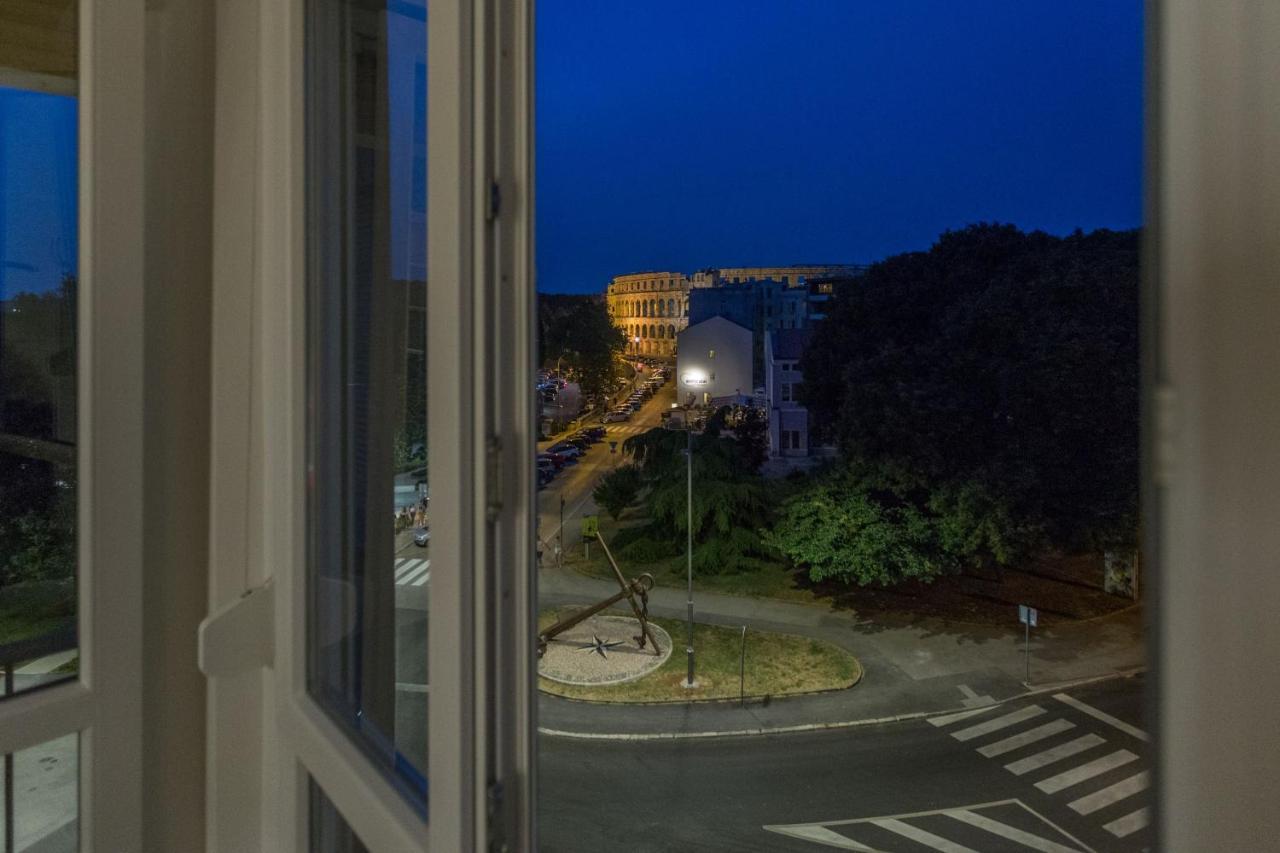 Sylvia Center Apartment プーラ エクステリア 写真